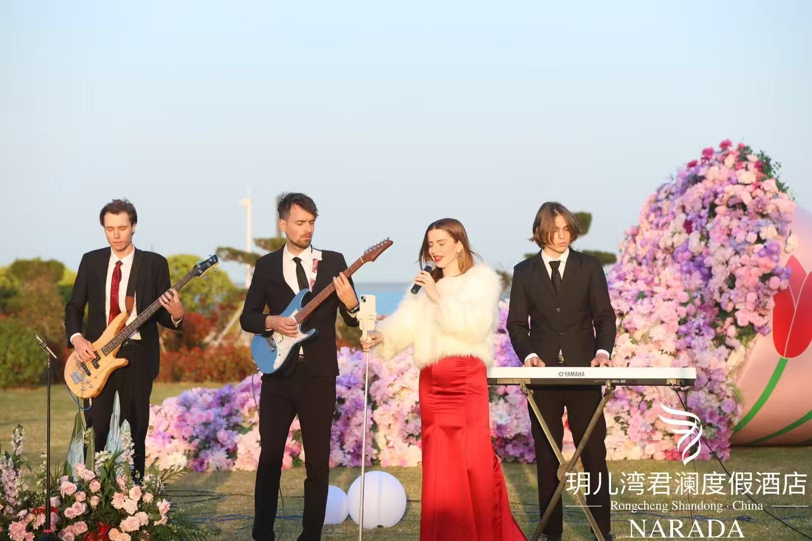 礼仪模特